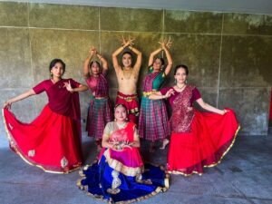 Taller Bollywood (1)